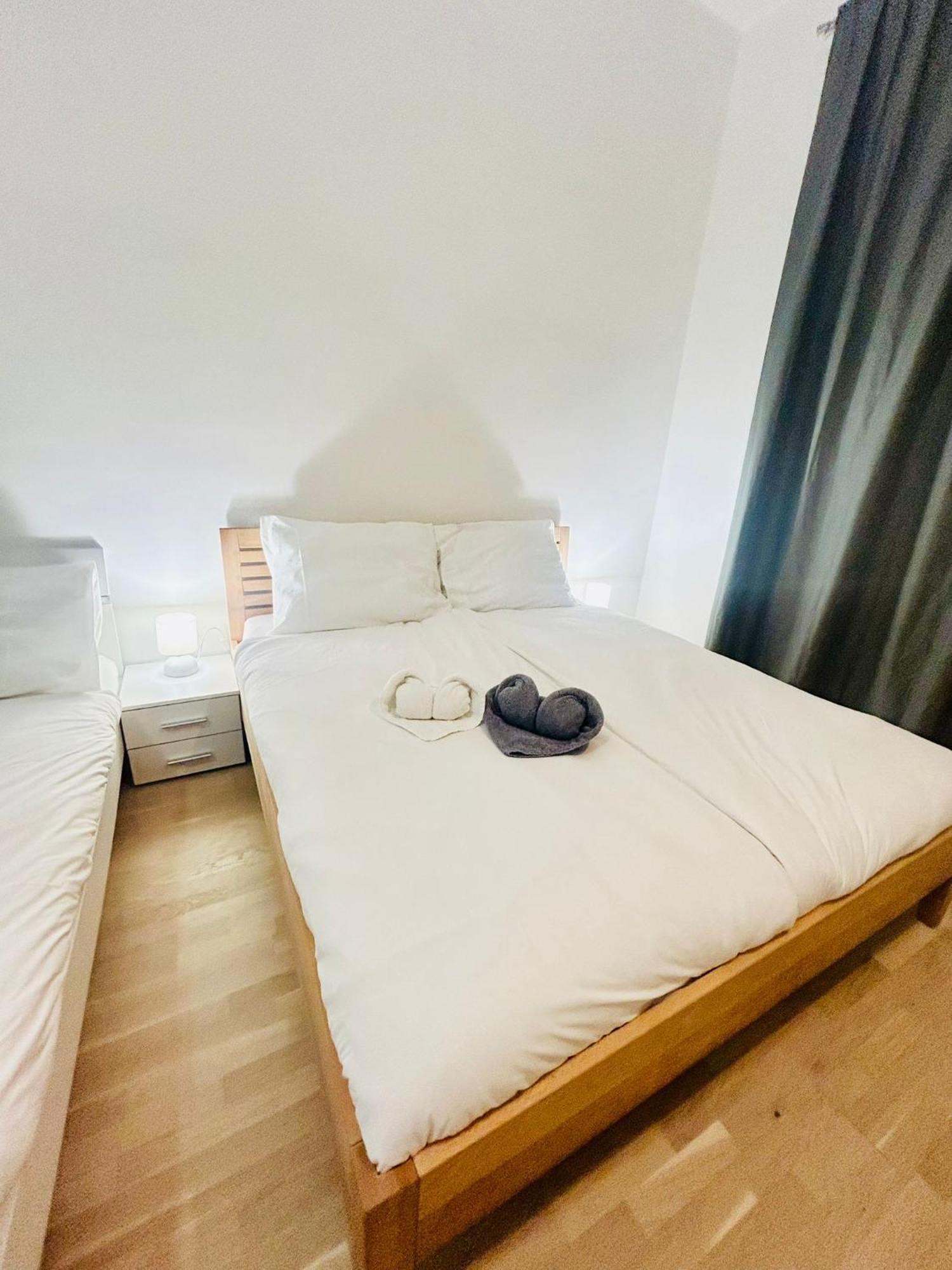 New Design & Style Apartments 50M From Wenceslas Square Prague Exterior photo